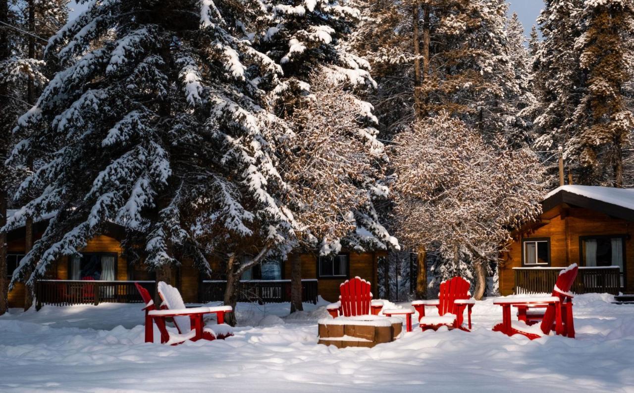 Castle Mountain Chalets Buitenkant foto