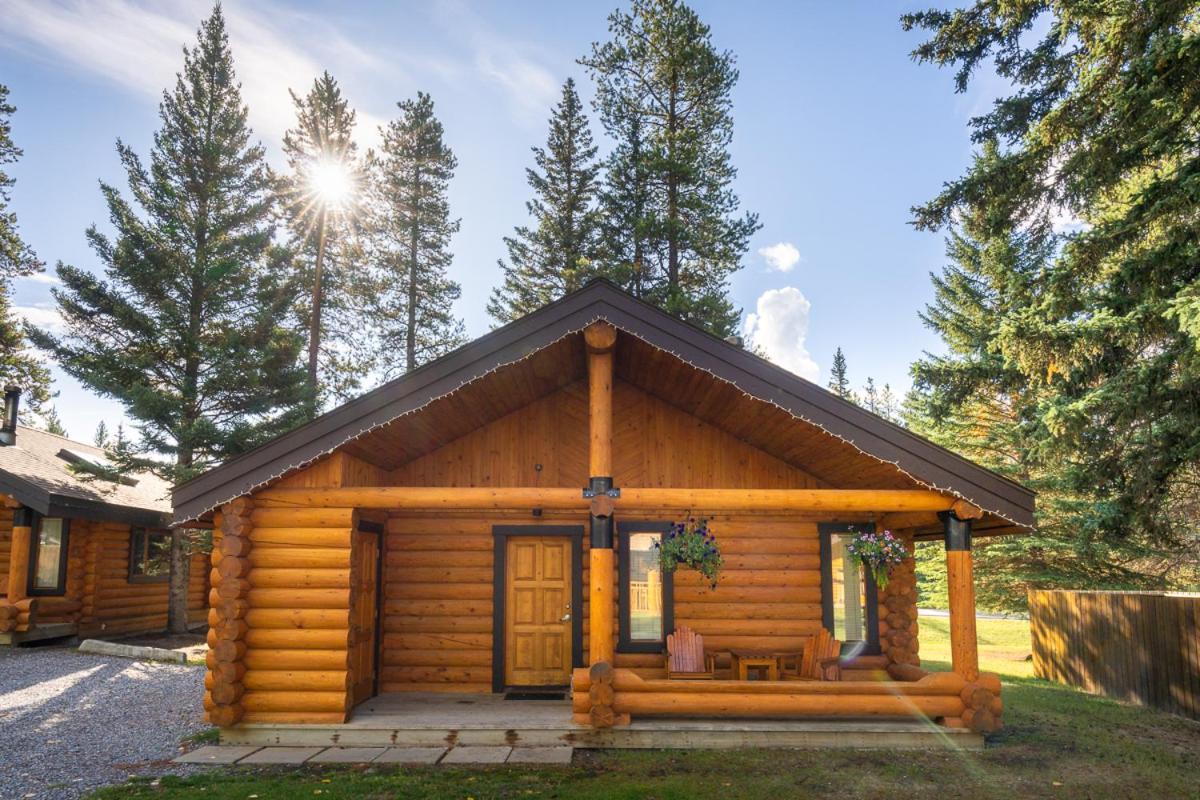 Castle Mountain Chalets Buitenkant foto