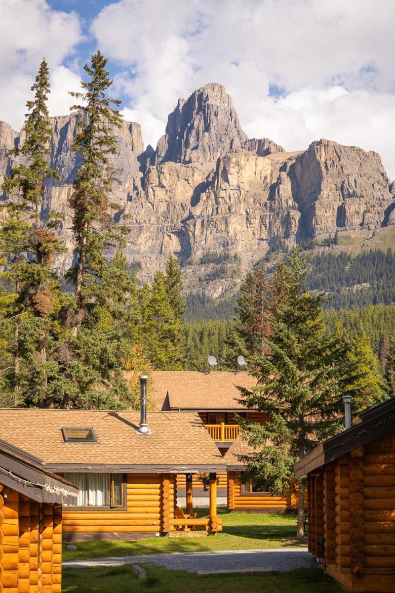 Castle Mountain Chalets Buitenkant foto